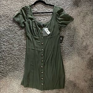 Express, green dress , new, tags on